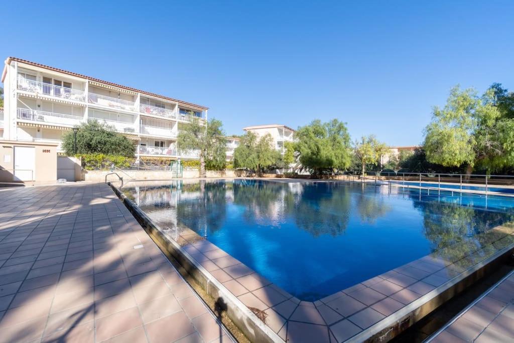 Privilegiado-Tarragona-50Mplaya-Wifi-Pool-Relax8 エクステリア 写真